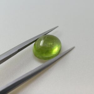 Peridot oval cabochon gemstone 8x10mm Natural loose stone 4.31ct Peridot oval cabochon gemstone 8x10mm Natural loose stone 4.31ct