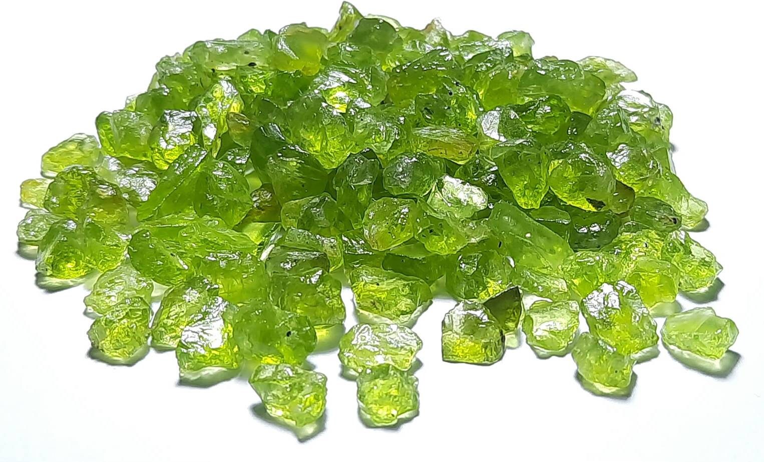 Peridot Rough Gemstone:peridot Specimens,slab, Slices For Jewelry,healing,cabochon,faceted,art,bead,carving,reiki,birthstone,wedding Gift Peridot Rough Gemstone:peridot Specimens,slab, Slices For Jewelry,healing,cabochon,faceted,art,bead,carving,reiki,birthstone,wedding Gift