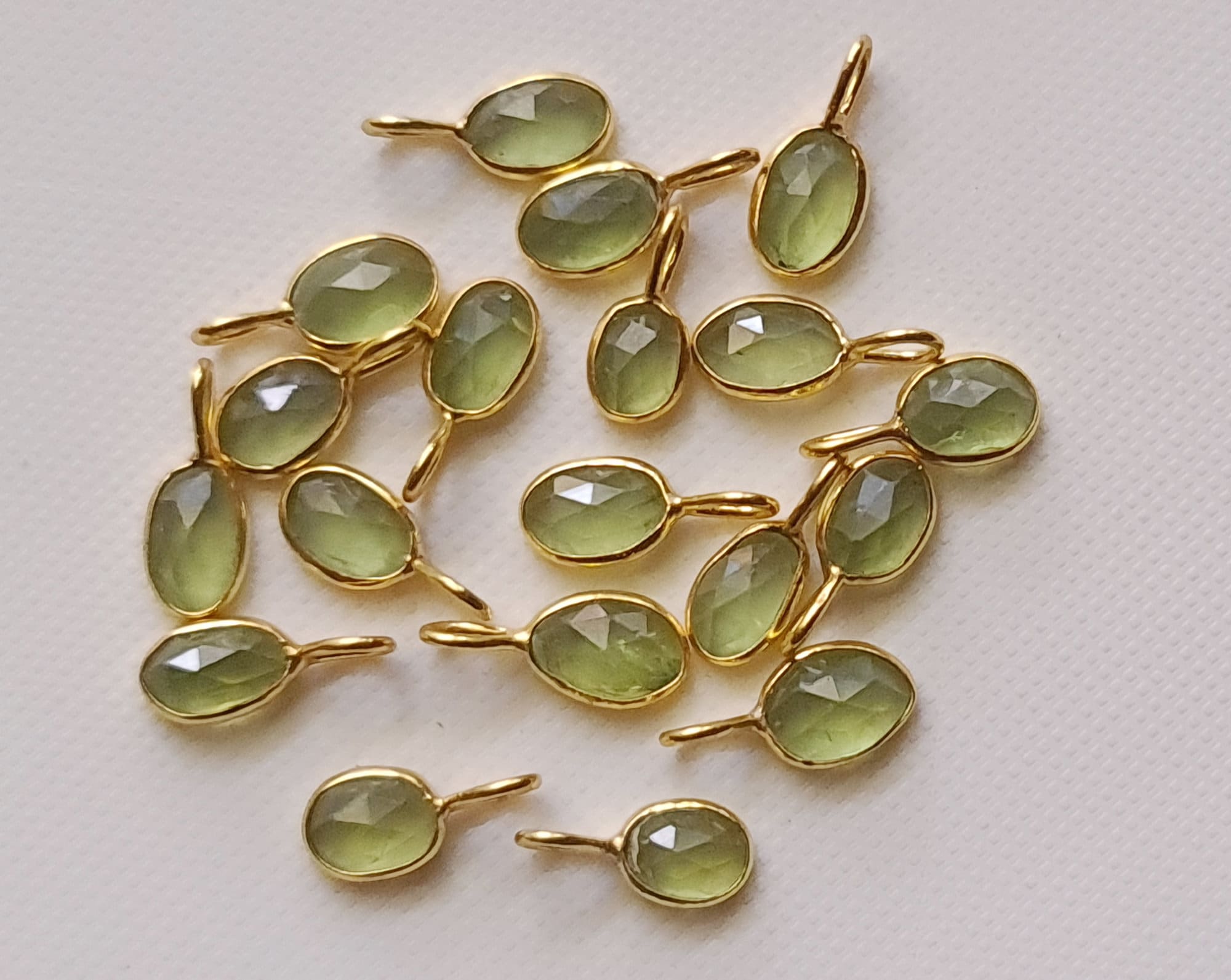 Peridot Faceted Free Form Shape Connectors, Single Loop 925 Silver With Gold Polish Bezel Findings, Peridot Charms For Jewelry - Adg503