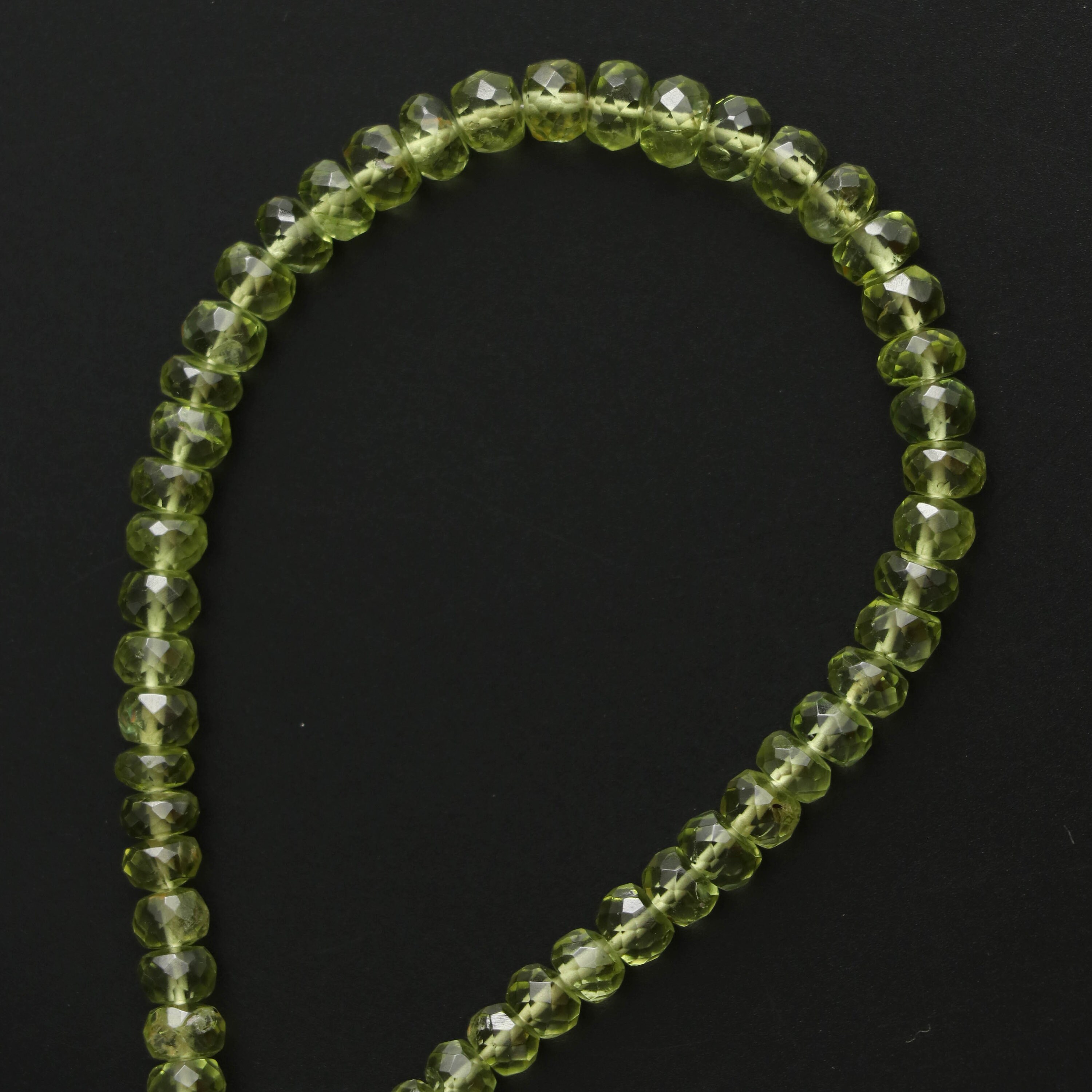 Peridot Faceted Roundel Beads - 4.5 Mm To 5.5 Mm - Peridot Gemstone- Gem Quality , 8 Inch/ 20 Cm Full Strand, Price Per Strand