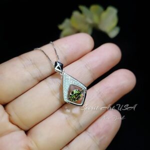 Dynamic Swing Green Peridot Necklace - Round Fund Cut 0.85 Ct - Full Sterling Silver Made With 18kgp #174