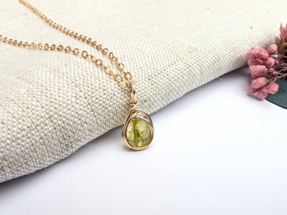 Peridot Minimalist Dainty Wire Wrapped 14k Gold Filled Necklace, August Birthstone Peridot Minimalist Dainty Wire Wrapped 14k Gold Filled Necklace, August Birthstone
