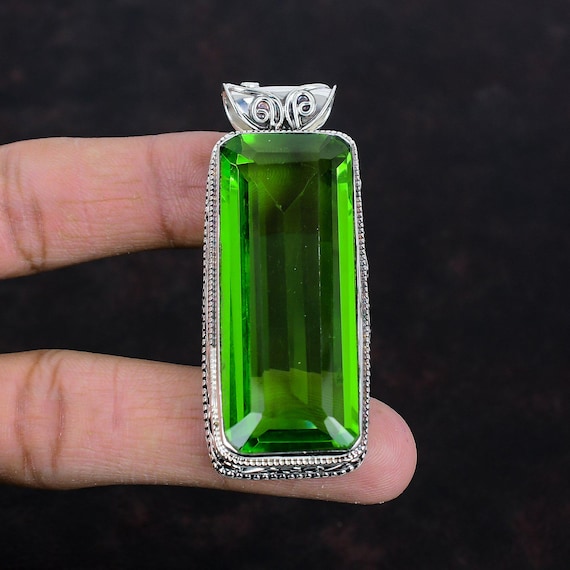 Faceted Peridot Sterling Silver Pendant: Handmade Vintage Jewelry Faceted Peridot Sterling Silver Pendant: Handmade Vintage Jewelry