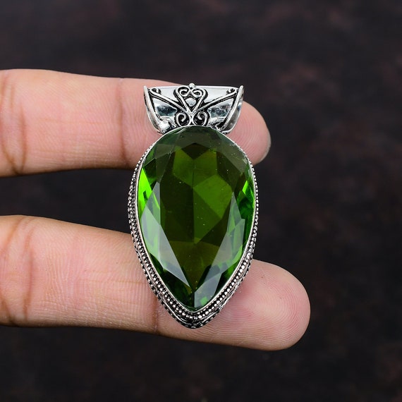 Handmade Faceted Pear Peridot Pendant: 925 Sterling Silver Gemstone Jewelry Handmade Faceted Pear Peridot Pendant: 925 Sterling Silver Gemstone Jewelry