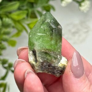 Peridot | 25g | - #3 (raw Green Crystal Specimen, Heart Chakra, Healing Stone, Love) Peridot | 25g | - #3 (raw Green Crystal Specimen, Heart Chakra, Healing Stone, Love)