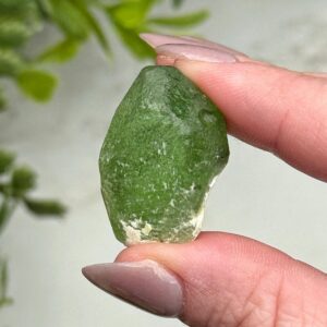 Peridot | 12g | - #9 (raw Green Crystal Specimen, Heart Chakra, Healing Stone, Love) Peridot | 12g | - #9 (raw Green Crystal Specimen, Heart Chakra, Healing Stone, Love)