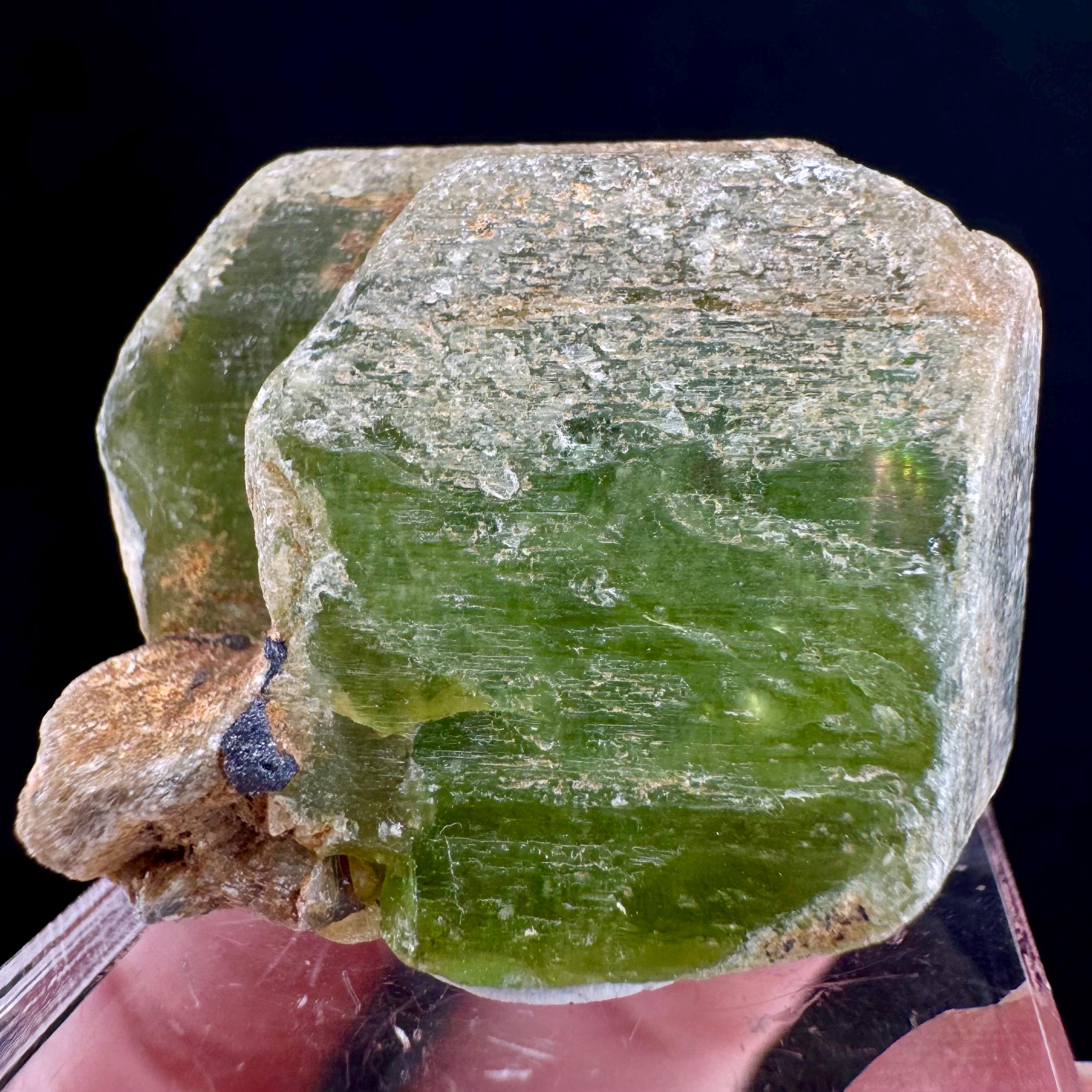 Raw Peridot Crystal | Naturally Terminated Mineral Specimen (pakistan)