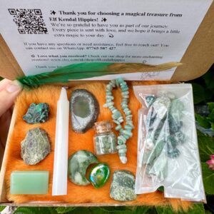 lucky green rocks Elf crystals box set fossil mineral gifts raw peridot crystal pack Luck of the Irish abundance crystals prosperty stone uk lucky green rocks Elf crystals box set fossil mineral gifts raw peridot crystal pack Luck of the Irish abundance crystals prosperty stone uk