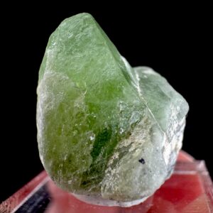 Peridot | natural terminated crystal, mineral specimen from Pakistan Peridot | natural terminated crystal, mineral specimen from Pakistan