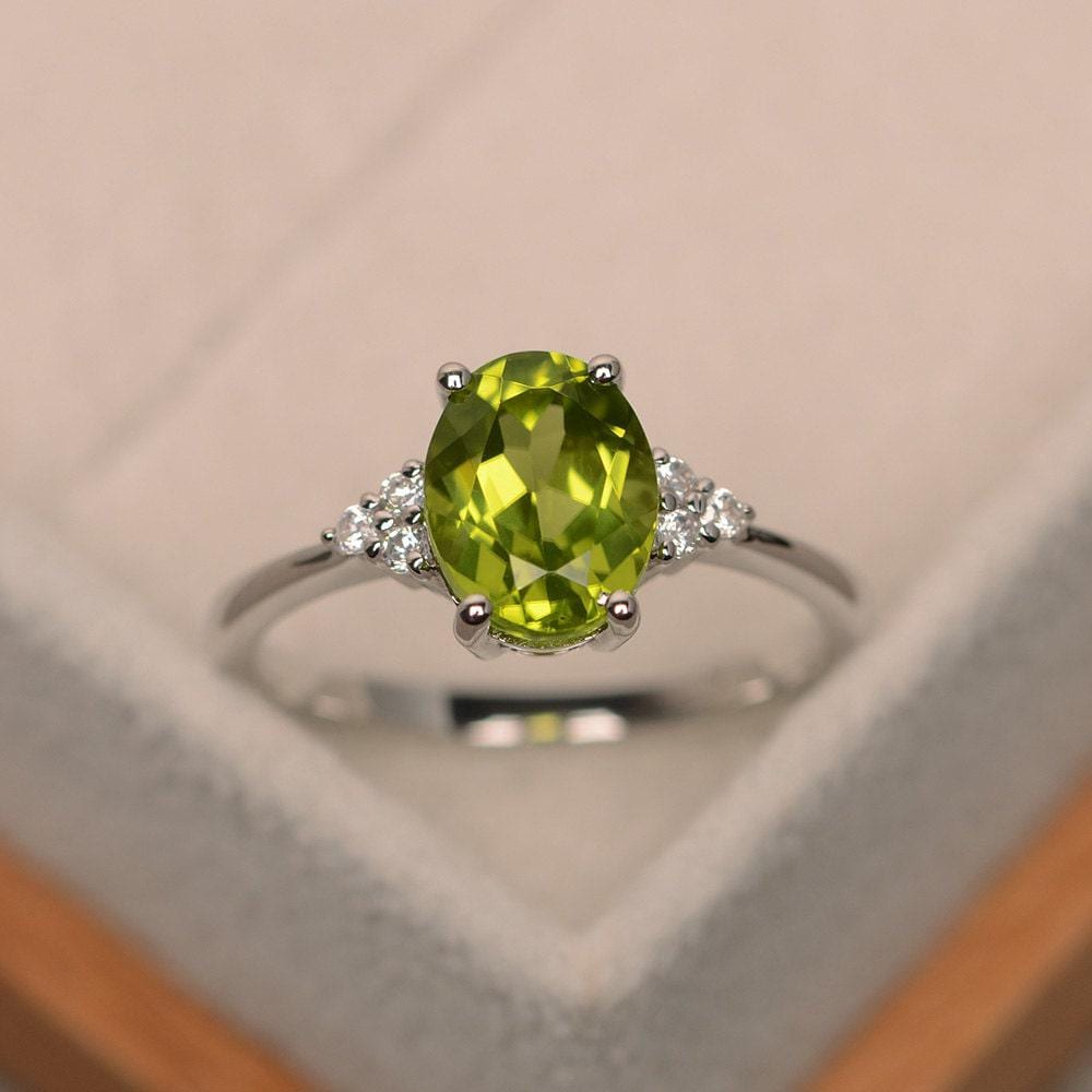 Natural Peridot Ring, Cocktail Ring, Oval Cut , Green Gemstone Ring,august Birthstone