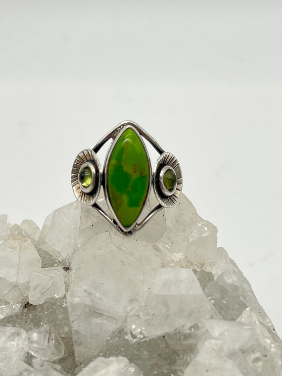 Gaspeite And Peridot Ring, Size  10