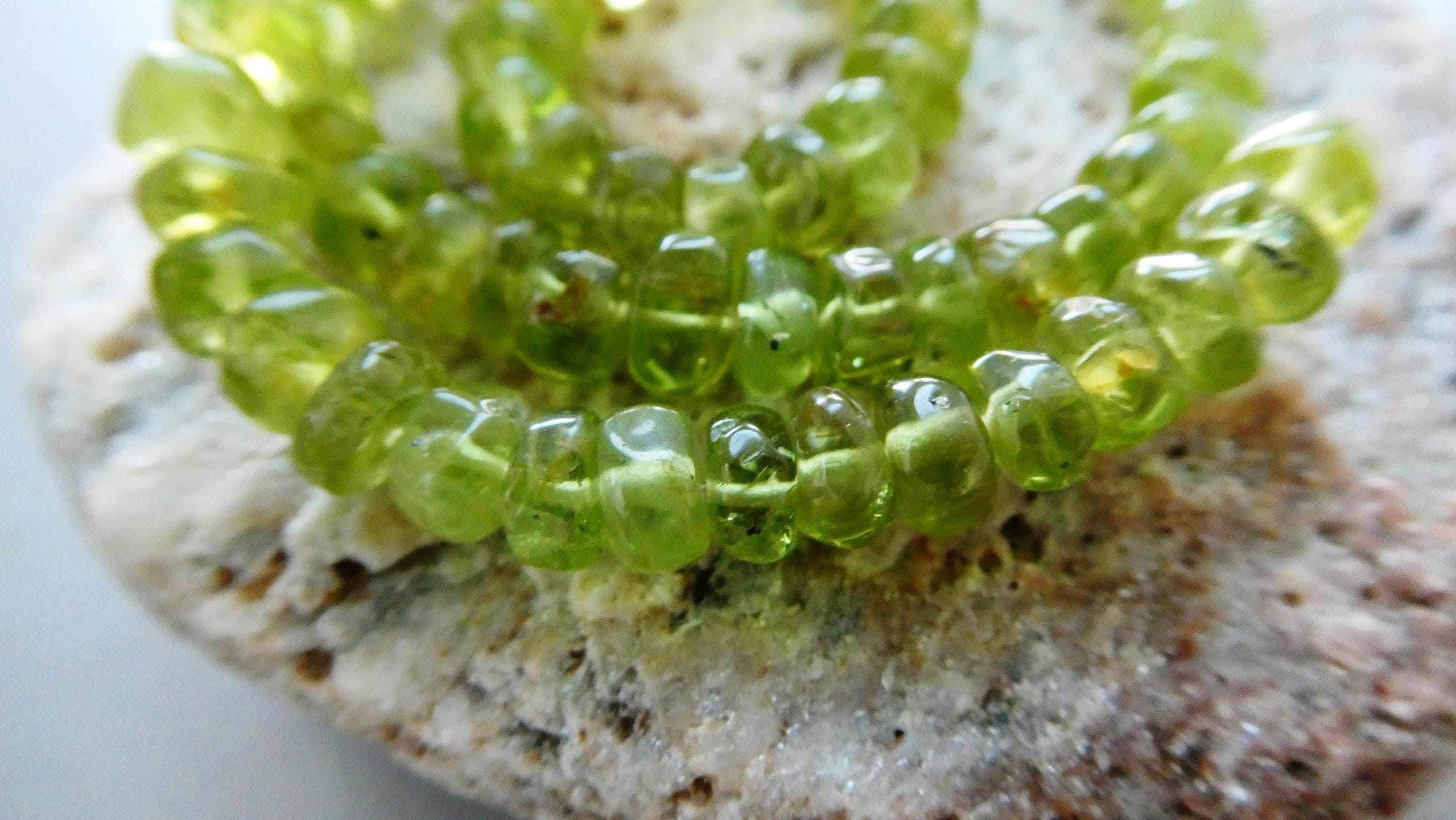 Peridot Smooth Rondelle 5-6mm Beads-6in Strand Gemstone- Jewelry Making-craft Natural Beads Peridot Smooth Rondelle 5-6mm Beads-6in Strand Gemstone- Jewelry Making-craft Natural Beads