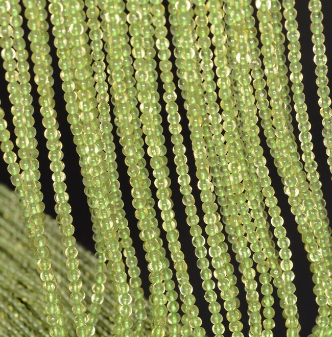 2mm Pedoretes Green Peridot Gemstone Round 2mm Loose Beads 16 Inch Full Strand (90113984-107 - 2mm A)