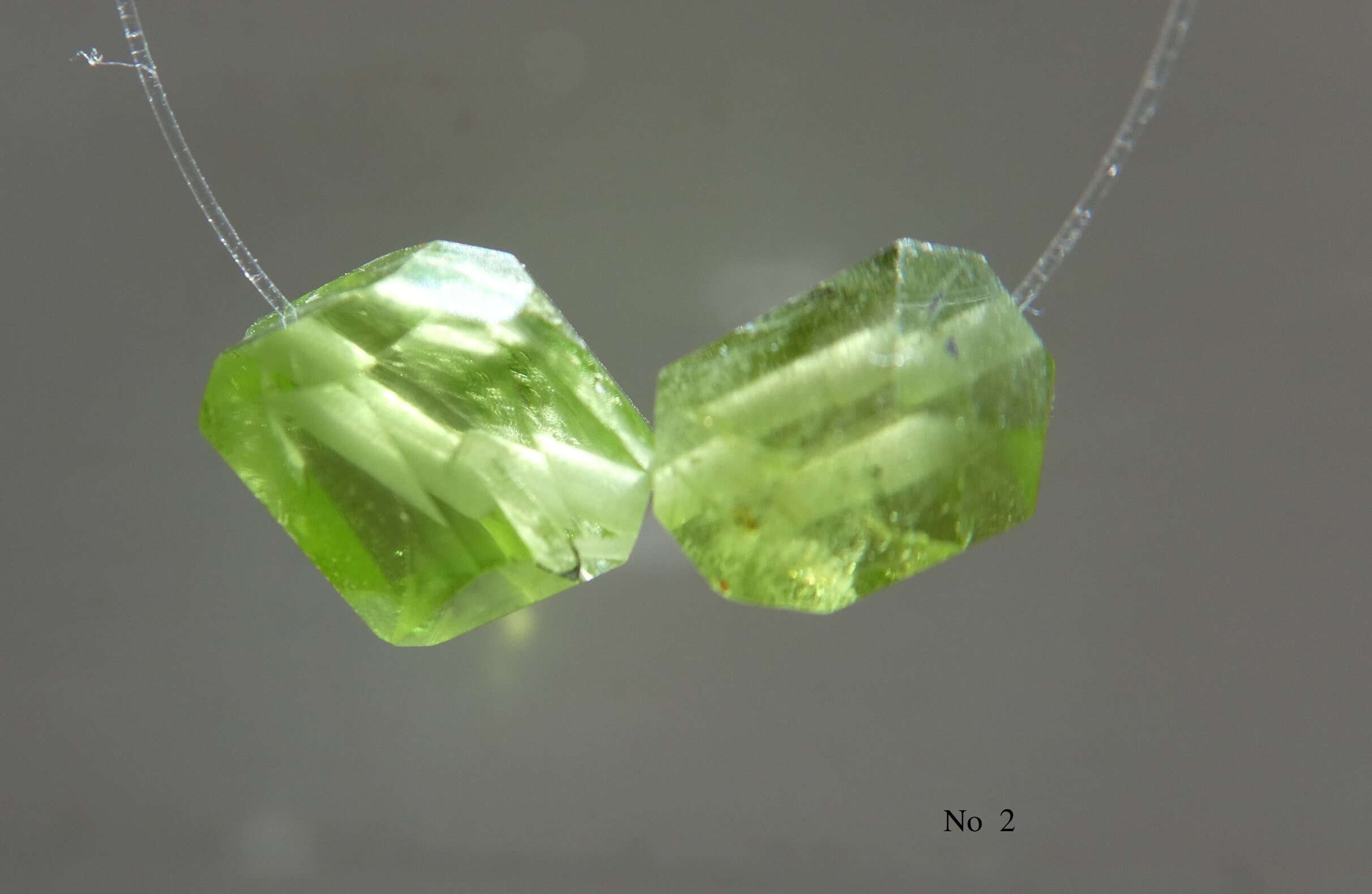 Peridot Round Crystals 7-9mm Beads- 2 Pcs Focal Gemstone -jewelry Making- Natural Craft Beads Peridot Round Crystals 7-9mm Beads- 2 Pcs Focal Gemstone -jewelry Making- Natural Craft Beads