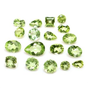 31ct Natural Green Peridot Lot: Mixed Shape Faceted Loose Gemstones (13x9 To 6mm 31ct Natural Green Peridot Lot: Mixed Shape Faceted Loose Gemstones (13x9 To 6mm