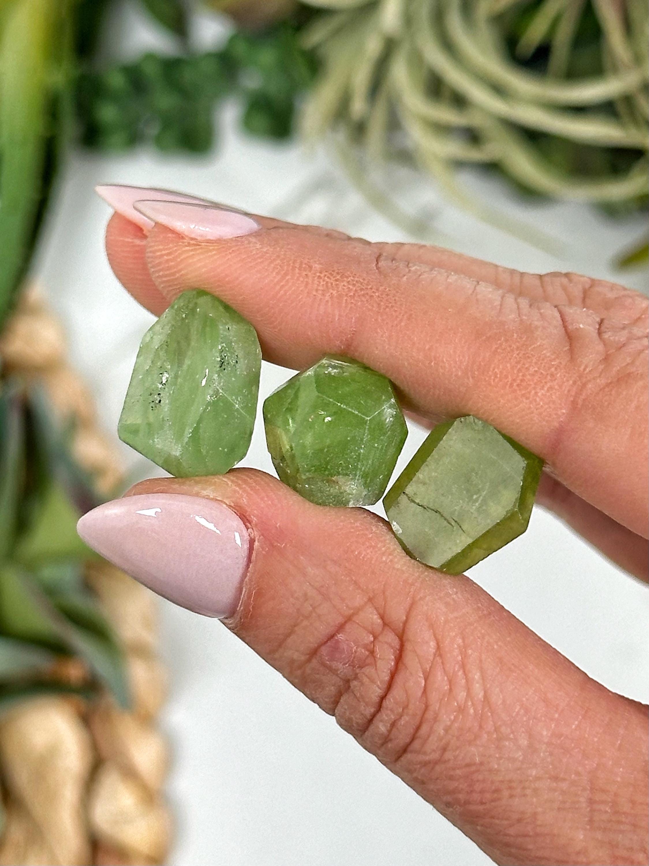 Peridot | S, M, L | - No. 257 (raw Gem Grade Green Crystal Specimen, Heart Chakra, Healing Stone) Peridot | S, M, L | - No. 257 (raw Gem Grade Green Crystal Specimen, Heart Chakra, Healing Stone)