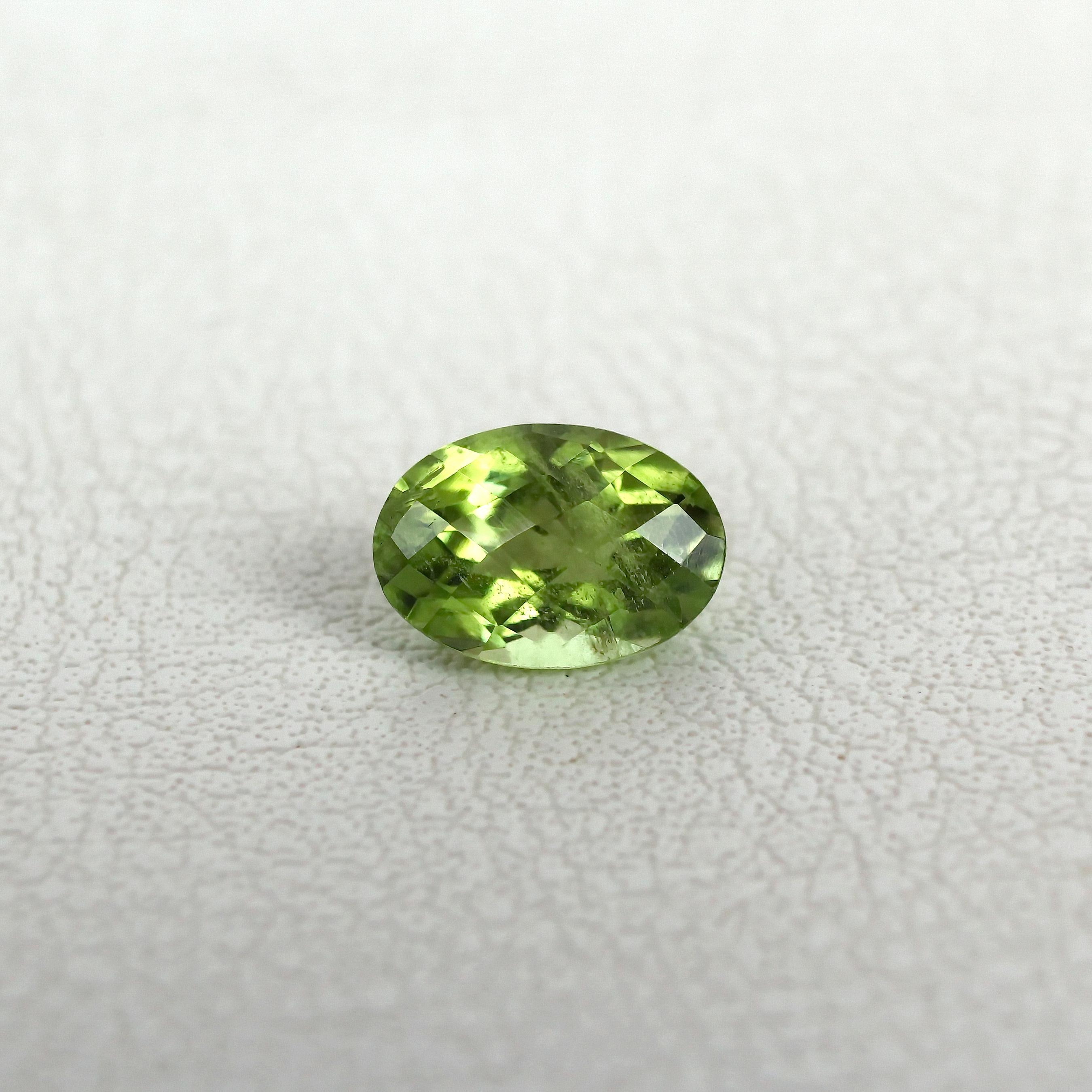 Oval Cut Peridot Loose Stone 7x10mm Natural Faceted Gemstone For Jewelry 2.70ct Oval Cut Peridot Loose Stone 7x10mm Natural Faceted Gemstone For Jewelry 2.70ct