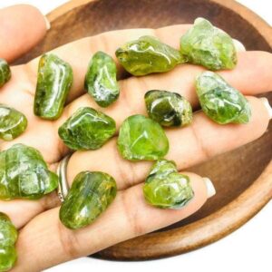 Tumbled Peridot Stone: Natural Green Arizona Gemstone Tumbled Peridot Stone: Natural Green Arizona Gemstone