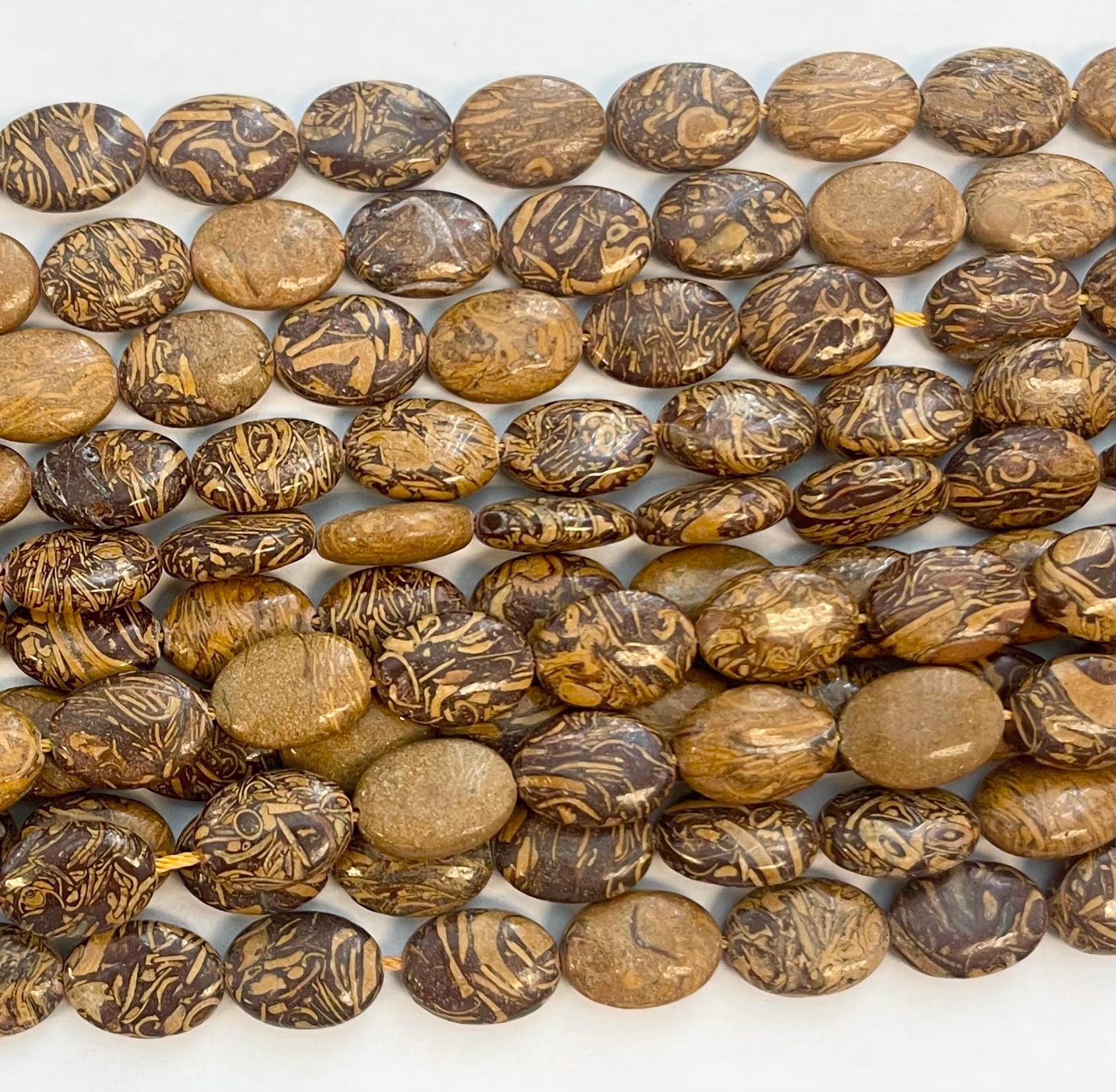 Natural Picture Jasper 14x10x6mm Flat Oval Gemstone Beads -- 15 Inch Strand Natural Picture Jasper 14x10x6mm Flat Oval Gemstone Beads -- 15 Inch Strand