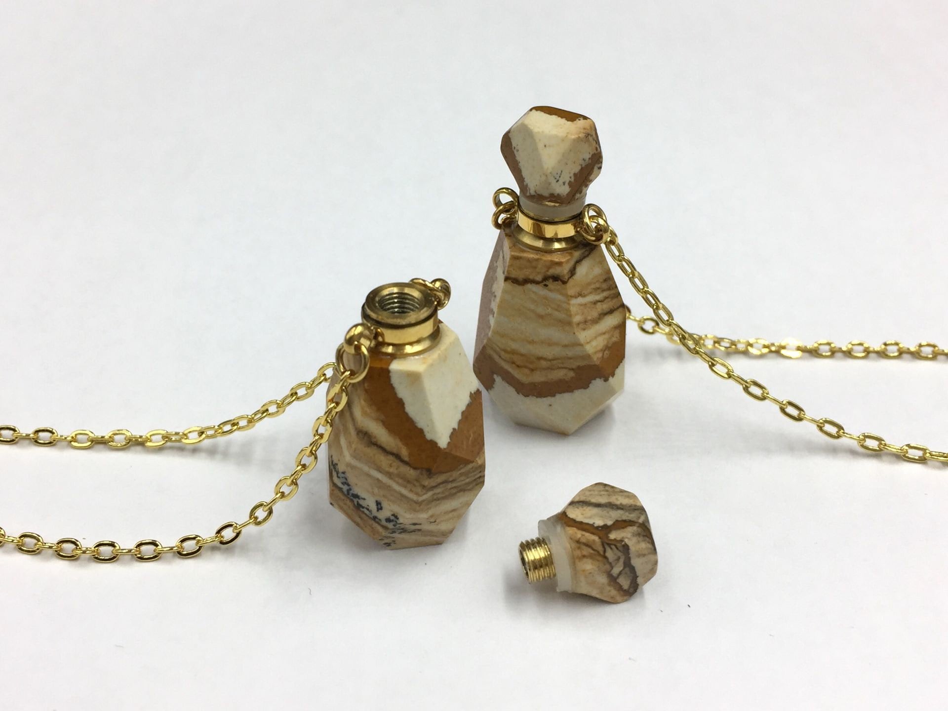 Faceted Picture Jasper Perfume Bottle Necklace Essential Oil Bottle Picture Stone Perfume Diffuser Bottle Pendant Charm Gemstone Scent Faceted Picture Jasper Perfume Bottle Necklace Essential Oil Bottle Picture Stone Perfume Diffuser Bottle Pendant Charm Gemstone Scent