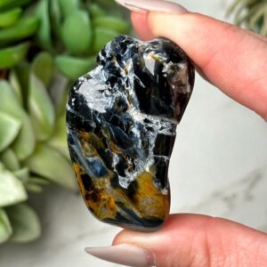 Pietersite Freeform | 36g | - #11 (polished Blue Crystal Chunk, Third-eye Chakra, Healing Stone, Intuition) Pietersite Freeform | 36g | - #11 (polished Blue Crystal Chunk, Third-eye Chakra, Healing Stone, Intuition)