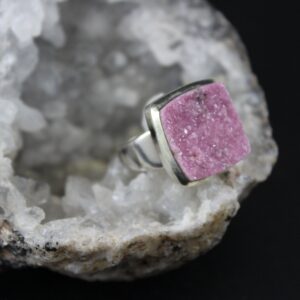 Sterling Silver and genuine pink Cobalt Calcite gemstone lady's ring Size 7