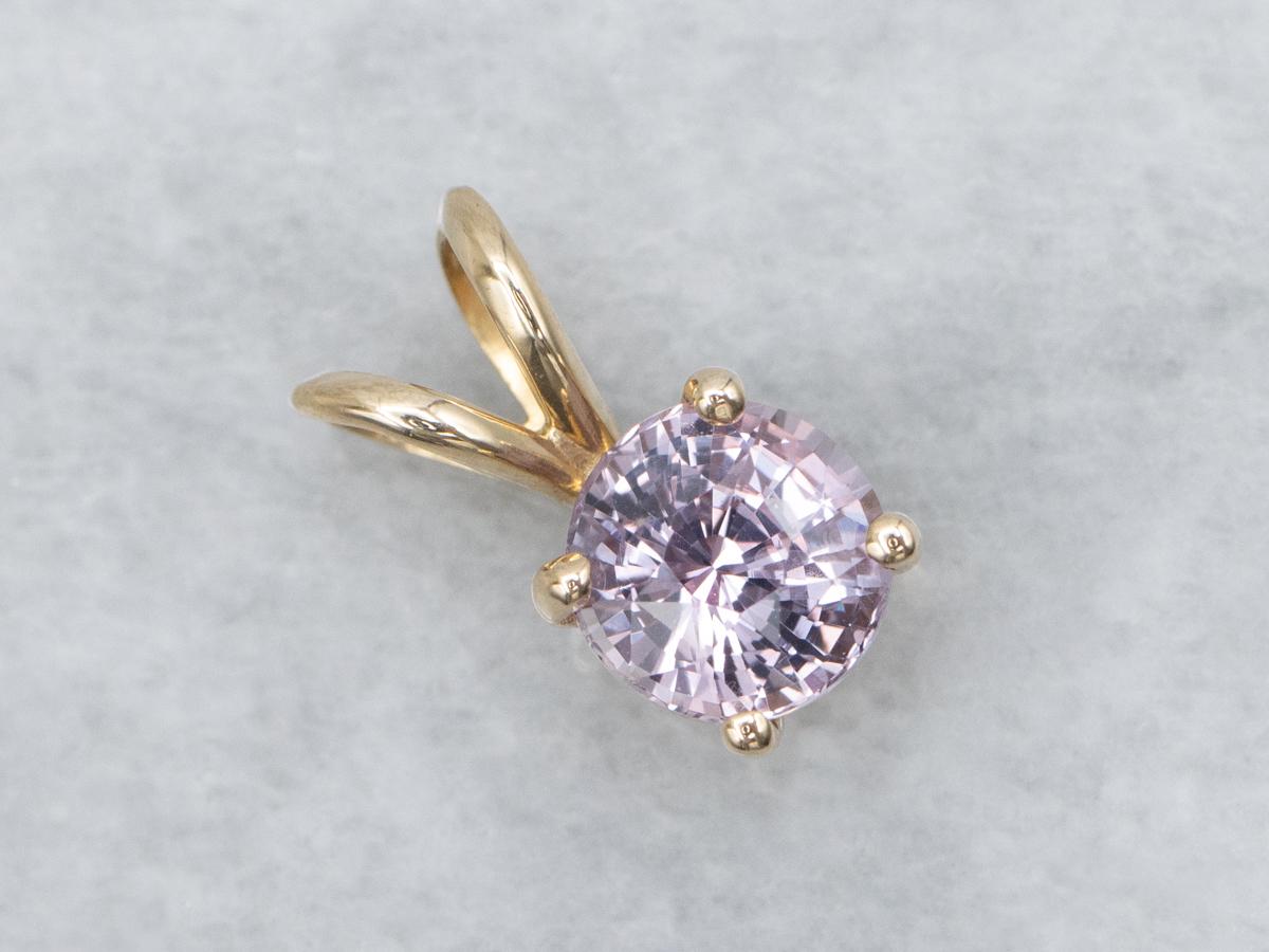 Purple-pink Sapphire Solitaire Pendant In Yellow Gold