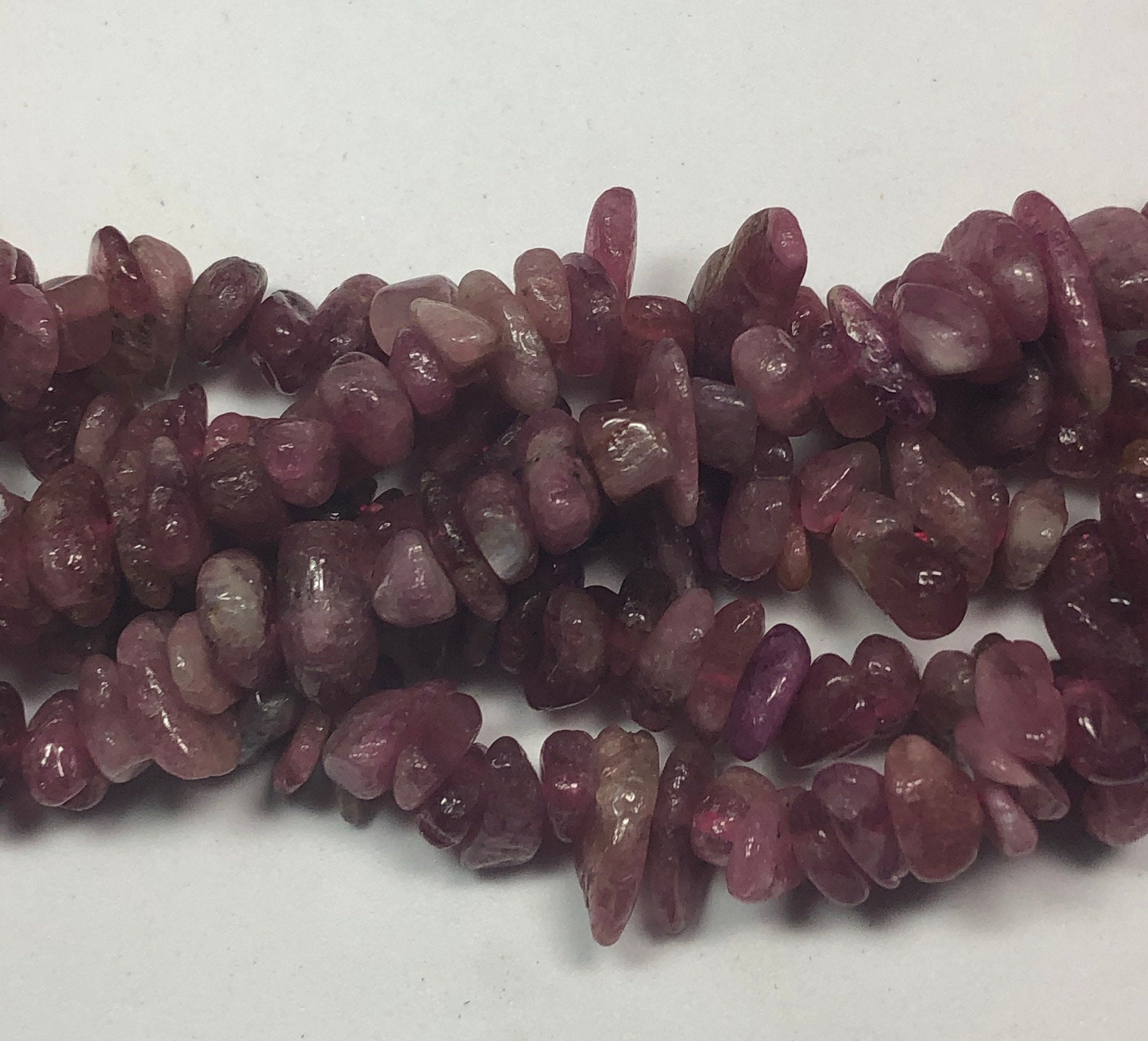 Pink Tourmaline Gemstone Chips.  Full 16" Strand Of Deep Pink Tourmaline Chips, Approx. 5-7mm In Diameter.