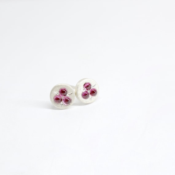 Small Pink Tourmaline Stud Earrings Silver Discs With 6 Tiny Cabochons Cute Genuine Gemstones October Birthstone Gift Idea Her - Himbeerchen