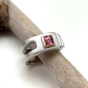 Pink Tourmaline Ring With Solid 18k Gold Accent // 925 Sterling Silver // Matte Rhodium Finish // Size 6.5 Pink Tourmaline Ring With Solid 18k Gold Accent // 925 Sterling Silver // Matte Rhodium Finish // Size 6.5