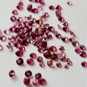 2-3mm Pink Tourmaline Round Cut Gemstones, Natural Loose Pink Tourmaline Solitaire / Brilliant Cut For Jewelry (5pcs To 25pcs Options) 2-3mm Pink Tourmaline Round Cut Gemstones, Natural Loose Pink Tourmaline Solitaire / Brilliant Cut For Jewelry (5pcs To 25pcs Options)