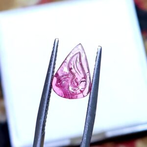 Pink Tourmaline Carving: 2.20 Ct Loose Gemstone, 11.50x8 Mm