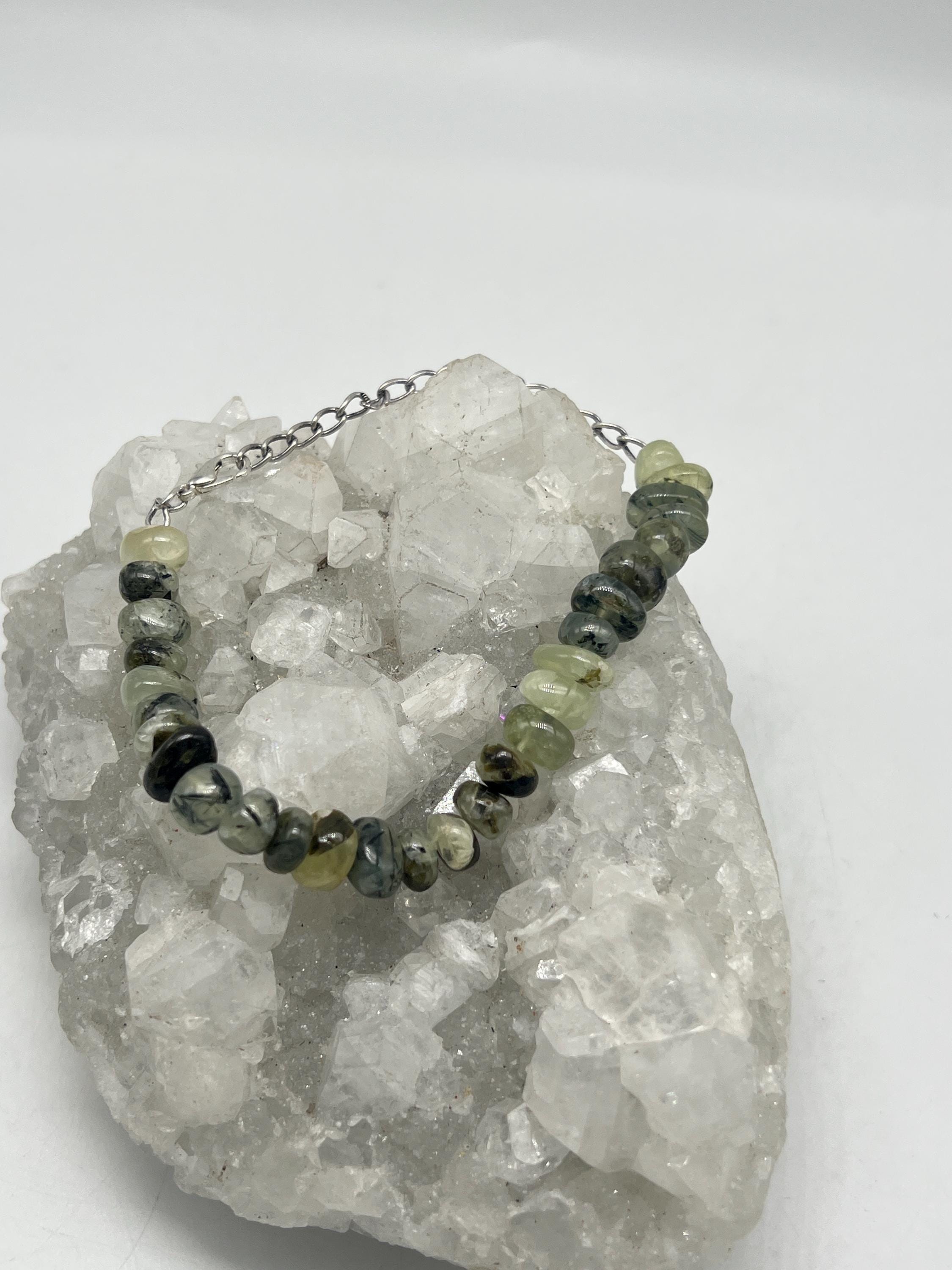 Prehnite Beaded Bracelet-7-8" Prehnite Beaded Bracelet-7-8"