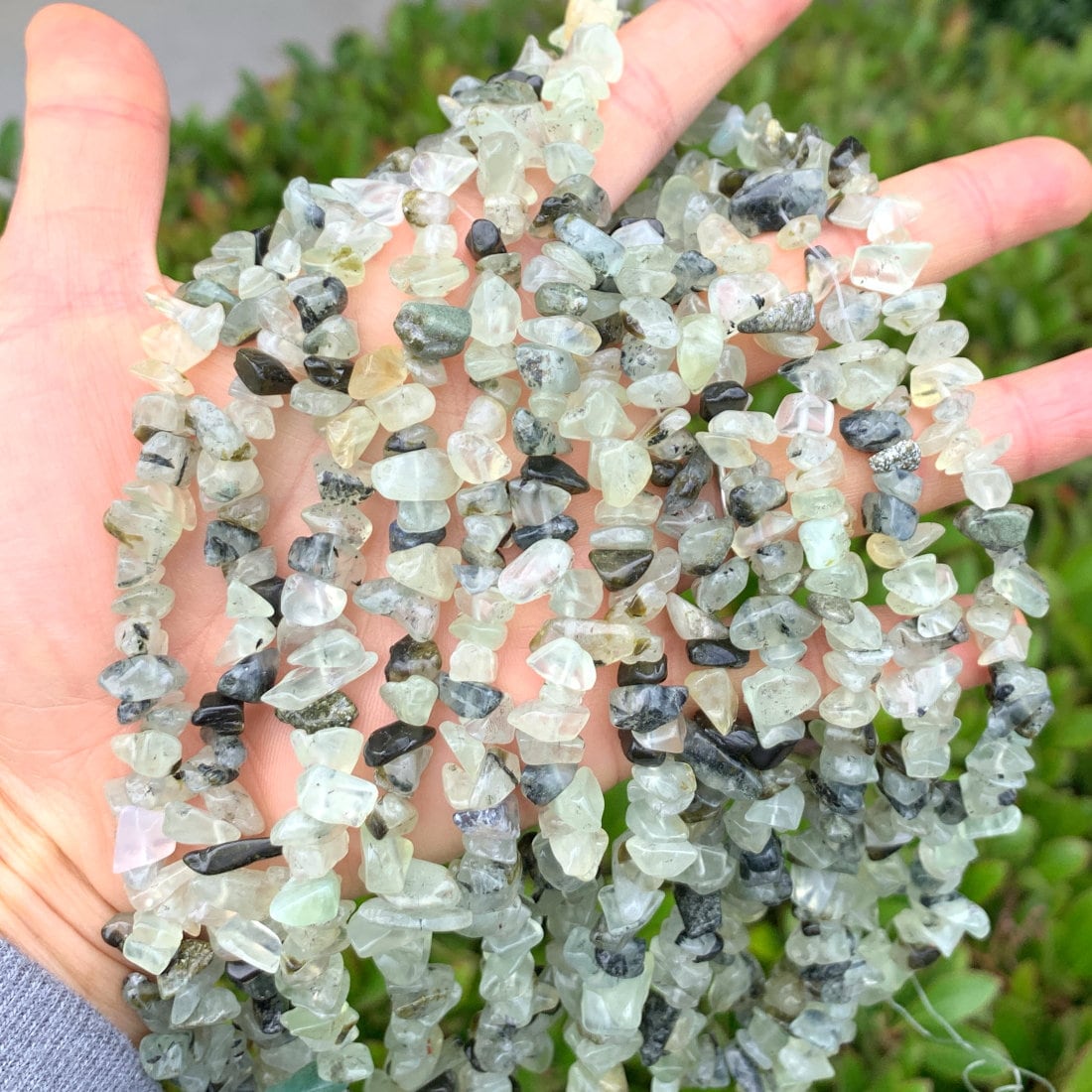 31 Inch Top Quality Natural Green Prehnite Healing Gemstone Free Form 5-8mm Stone Chip Beads For Earrings Bracelet Charm Jewelry Making 31 Inch Top Quality Natural Green Prehnite Healing Gemstone Free Form 5-8mm Stone Chip Beads For Earrings Bracelet Charm Jewelry Making