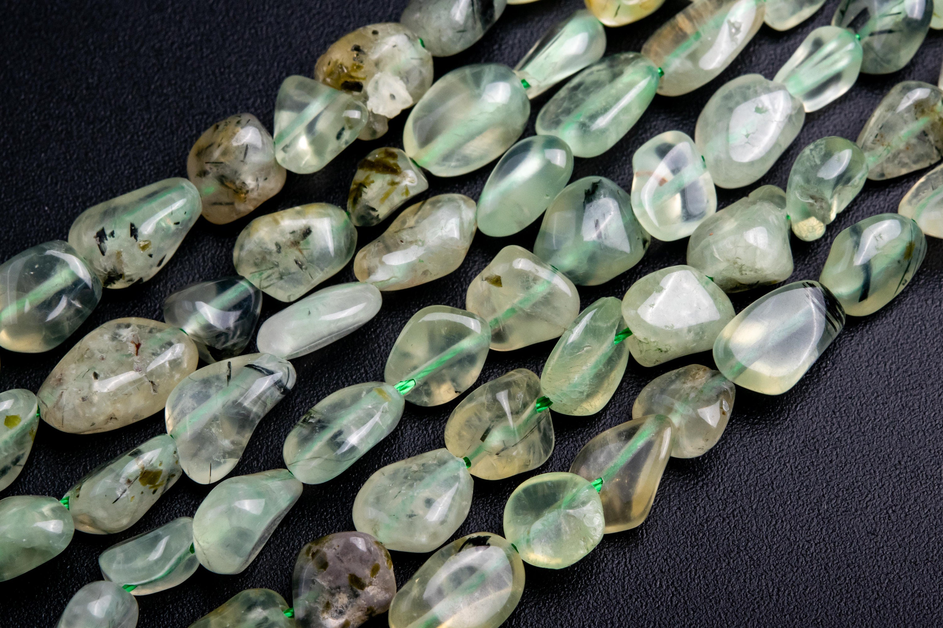 Genuine Natural Prehnite Loose Beads Pebble Nugget Shape 7-9mm