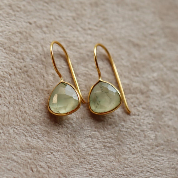 Prehnite Gemstone Earrings: Handmade 925 Sterling Silver Dangle Drop Prehnite Gemstone Earrings: Handmade 925 Sterling Silver Dangle Drop