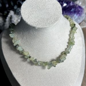 18” Beaded Prehnite Tumbled Chip Stone Necklace