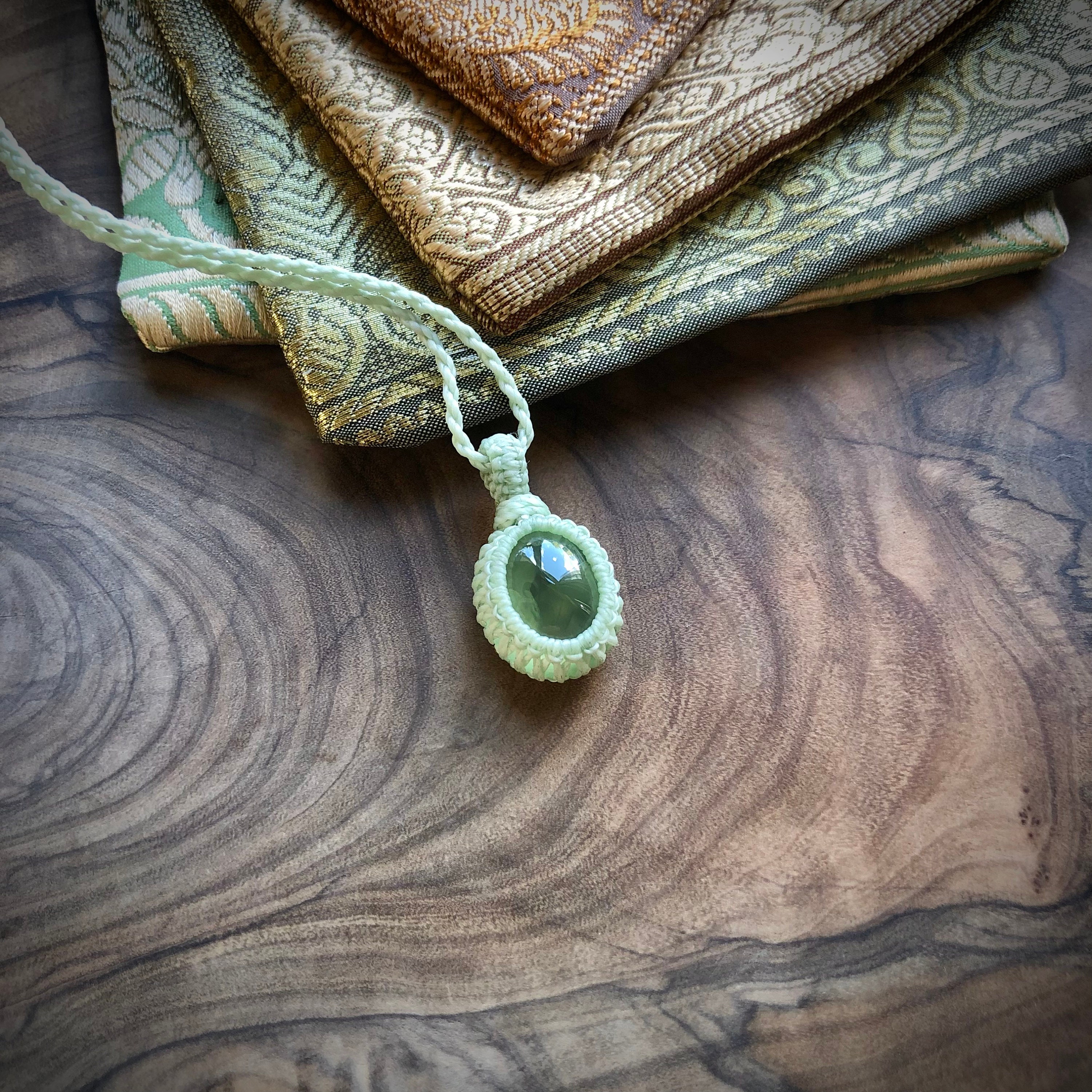 Prehnite Necklace, Oval Shape, Macrame Necklace, Green Gemstone, Soft Green, Mint Green, Old Green, Green Gemstone, Green Crystal, Macrame