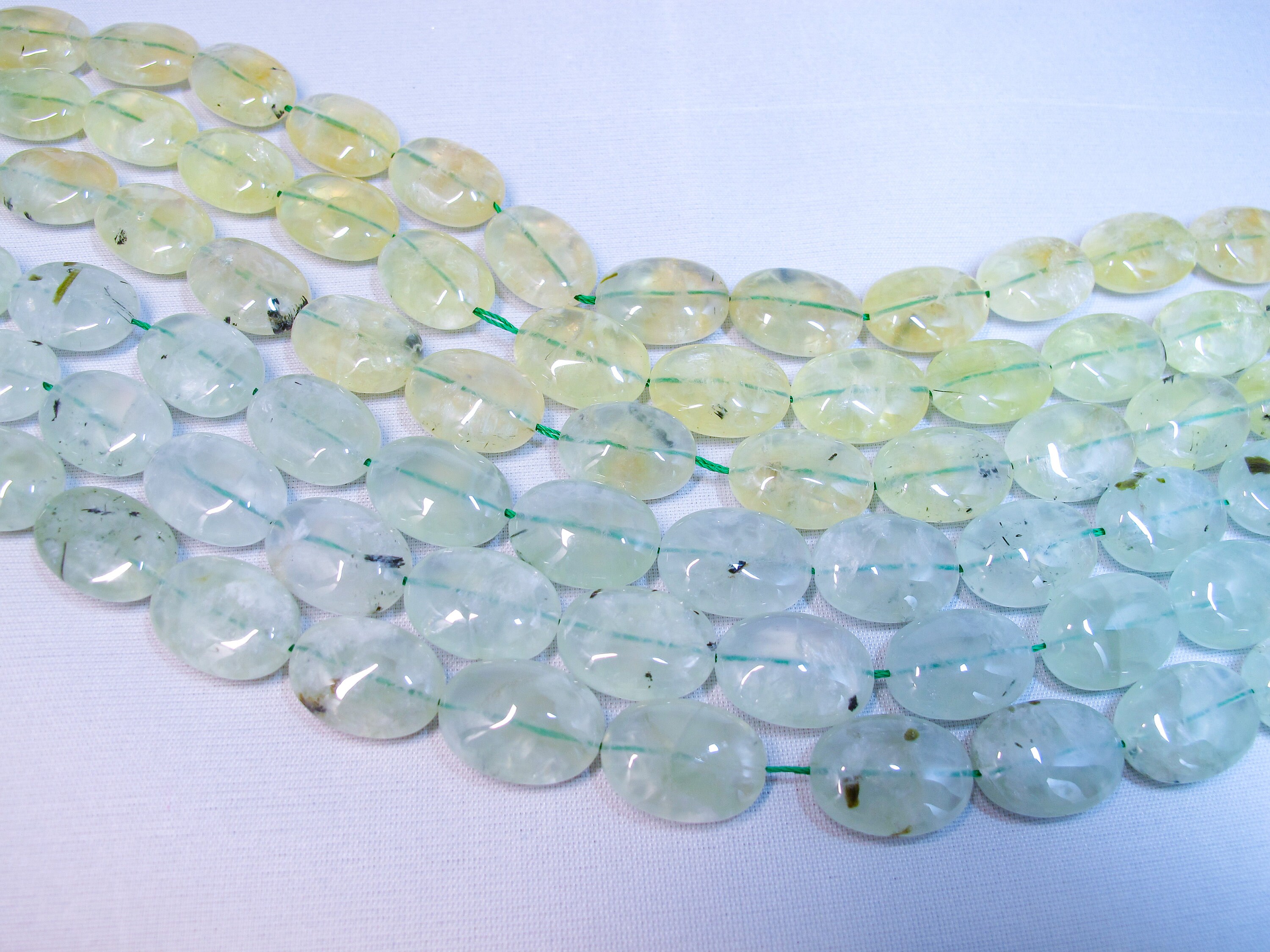 Genuine Prehnite Oval Beads 13x18mm. High-quality Green Gemstone Beads. Natural Healing Stone Beads. Diy Loose Beads Supply 16''