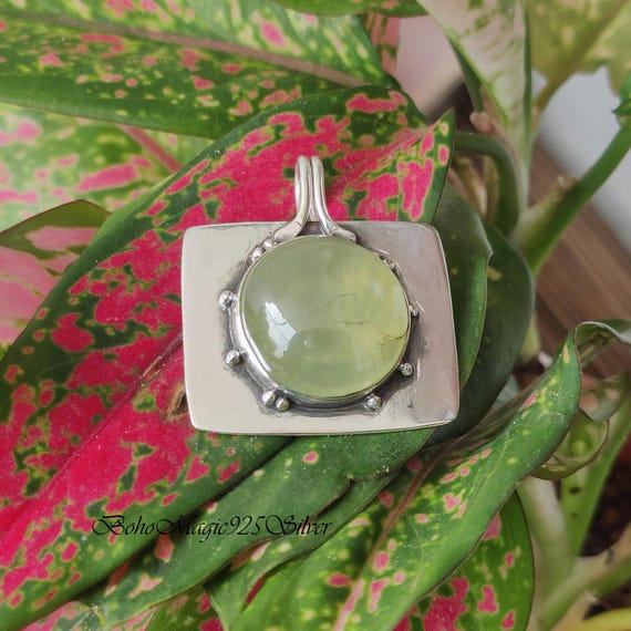 Handmade Prehnite Gemstone Pendant: 925 Sterling Silver Necklace Handmade Prehnite Gemstone Pendant: 925 Sterling Silver Necklace