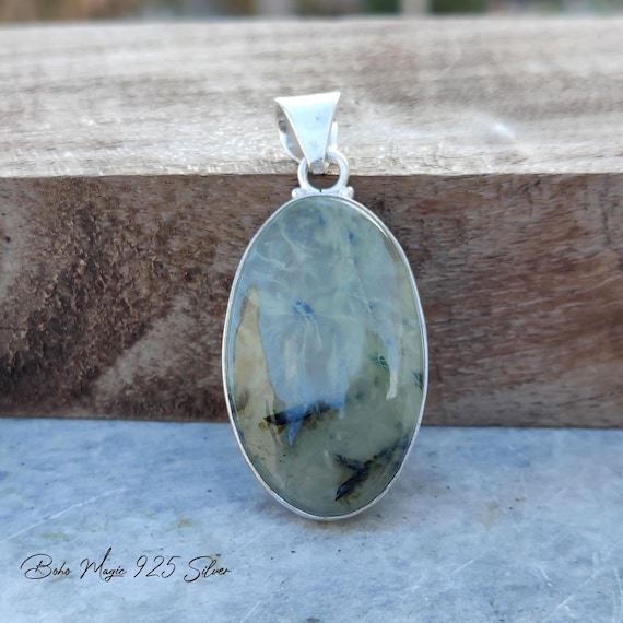 Handmade Oval Prehnite 925 Sterling Silver Pendant Necklace