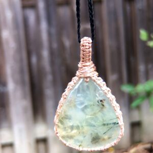 Prehnite pendant necklace, prehnite necklace for women, macrame gemstone pendant, macrame rock necklace, boho jewelry,tribal choker necklace