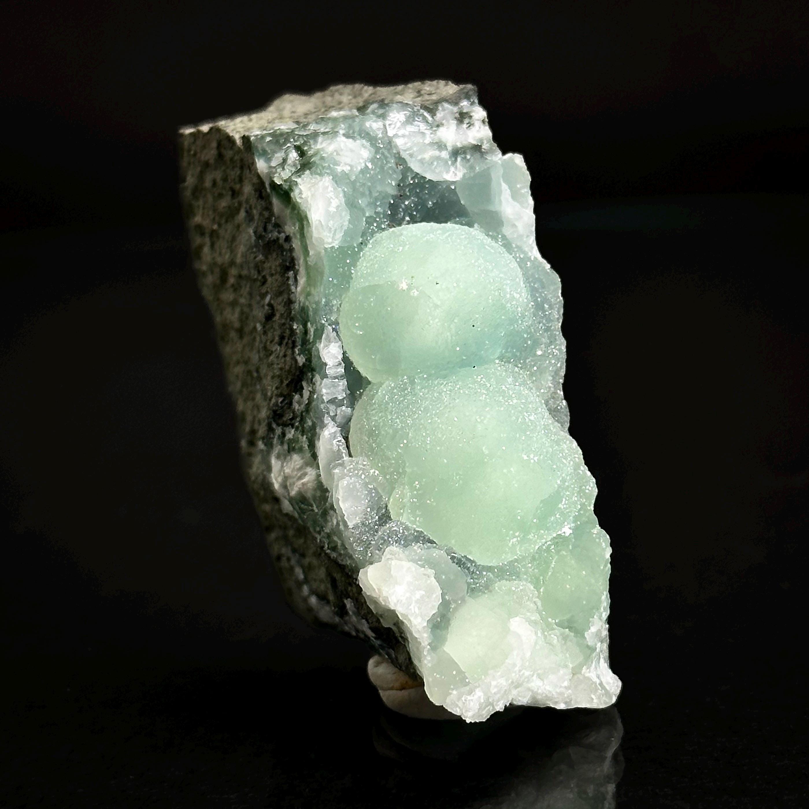 Prehnite W / Apophyllite (conneticut, Usa) , Green Crystal, Rare Mineral Specimen Prehnite W / Apophyllite (conneticut, Usa) , Green Crystal, Rare Mineral Specimen