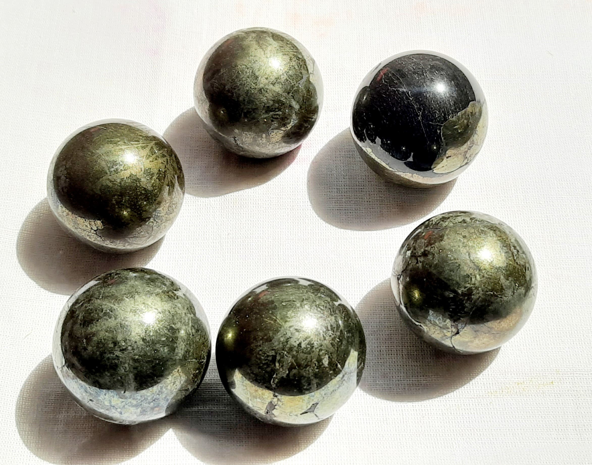 Natural Golden Pyrite Round Ball Cabochon Gemstone:pyrite Crystal Sphere Money,goodluck,prosperity,homedecor,healing,reiki,growth,success.