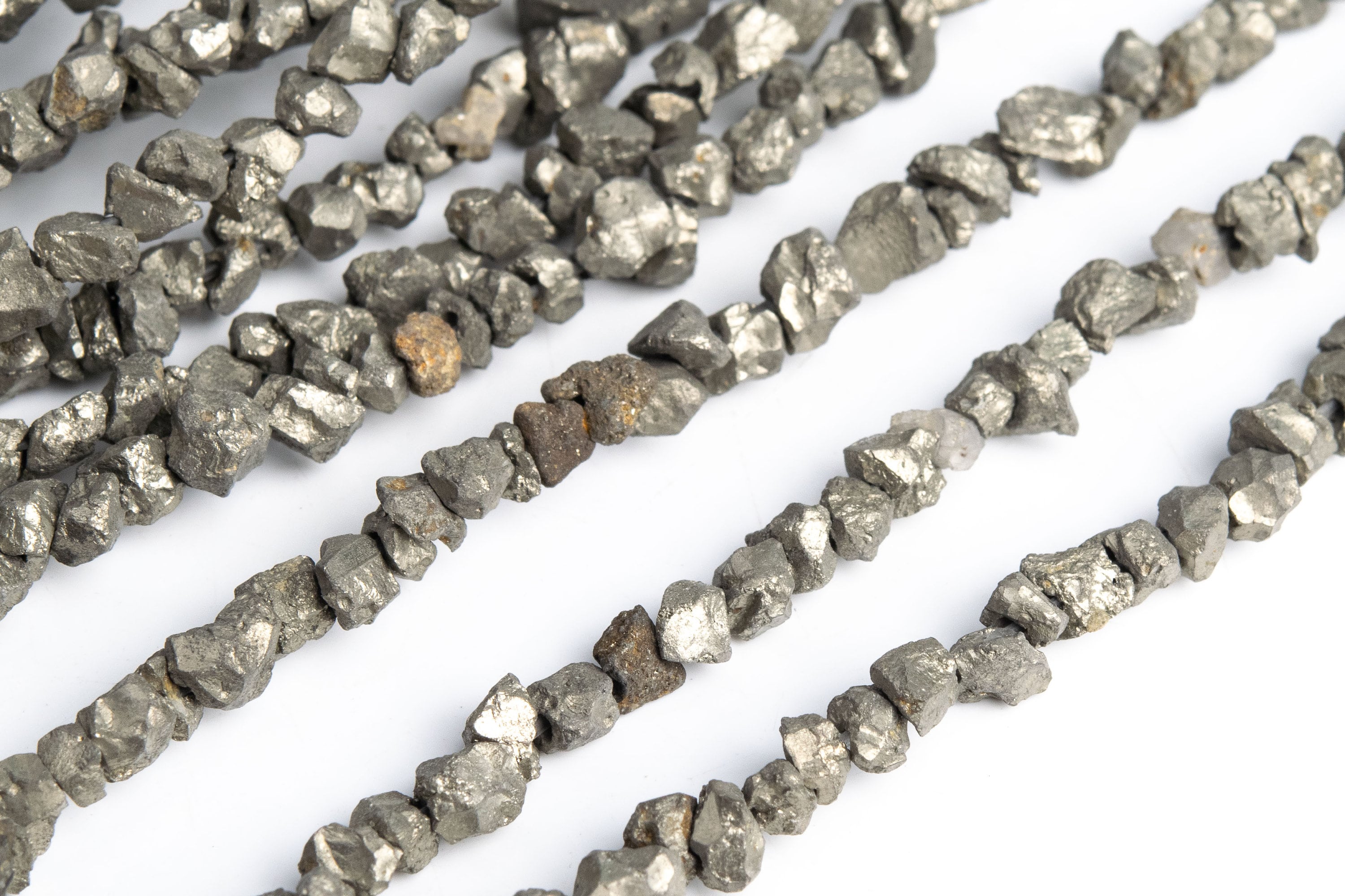 Genuine Natural Pyrite Gemstone Beads 2-3mm Copper Rough Edge Granule Pebble Chips Aaa Quality Loose Beads (104774)