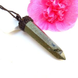 Golden Pyrite Crystal Point Macrame Necklace, Pyrite Necklace, Gold Gemstone Necklace, Energy Healing Stone, Chakra Necklace Golden Pyrite Crystal Point Macrame Necklace, Pyrite Necklace, Gold Gemstone Necklace, Energy Healing Stone, Chakra Necklace