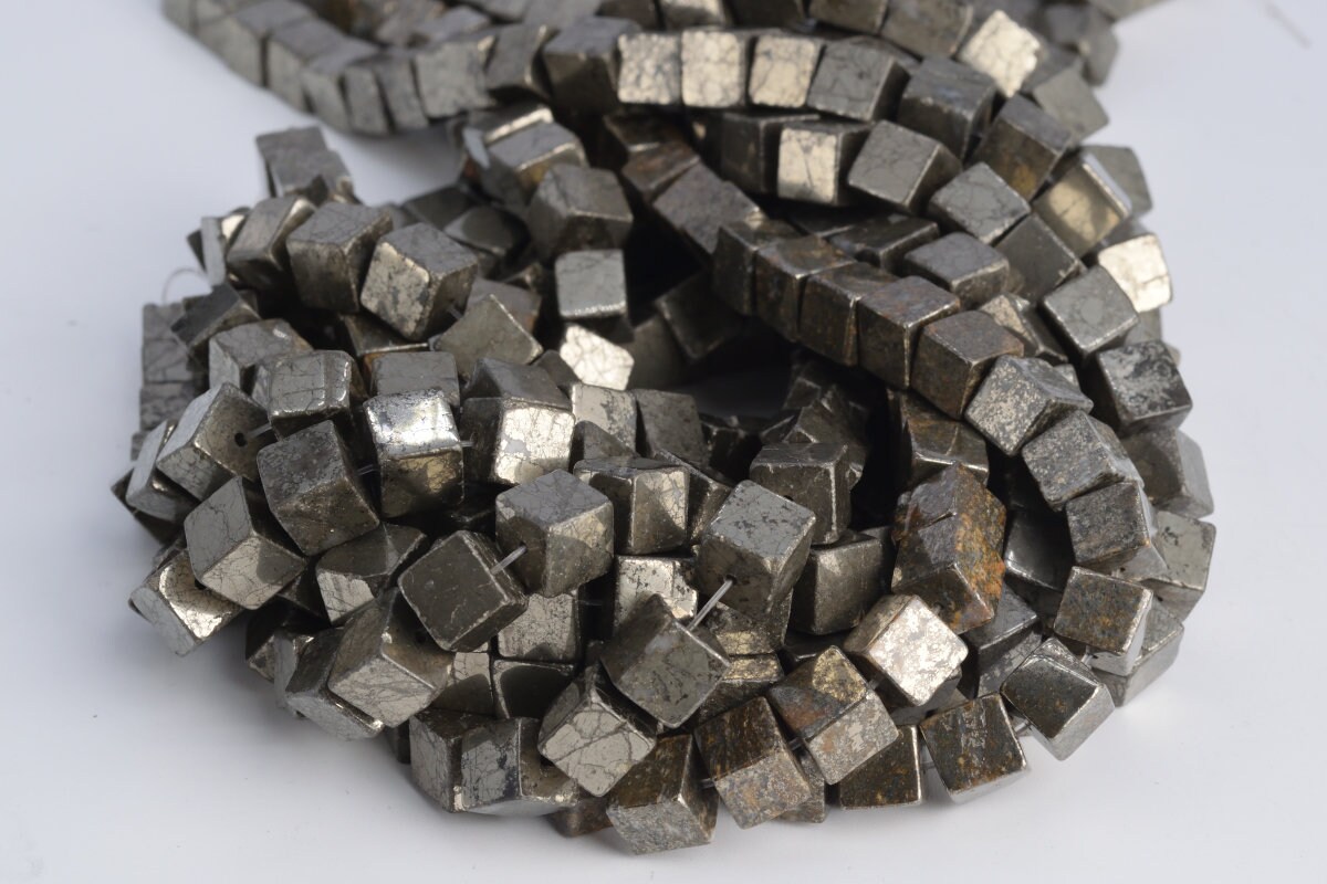 8mm Copper Pyrite Beads Cube Grade Aaa Genuine Natural Gemstone Half Strand Loose Beads 7.5" Bulk Lot 1,3,5,10 And 50 (104603h-1249) 8mm Copper Pyrite Beads Cube Grade Aaa Genuine Natural Gemstone Half Strand Loose Beads 7.5" Bulk Lot 1,3,5,10 And 50 (104603h-1249)