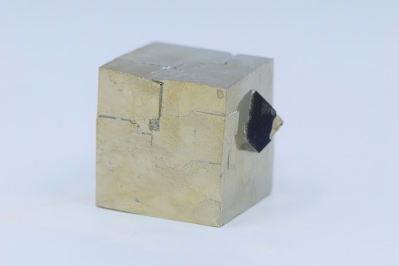7.8 Oz Pyrite Cube