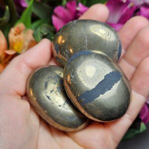 Polished Pyrite Palm Stone: Golden Fool's Gold Crystal (45-55mm)