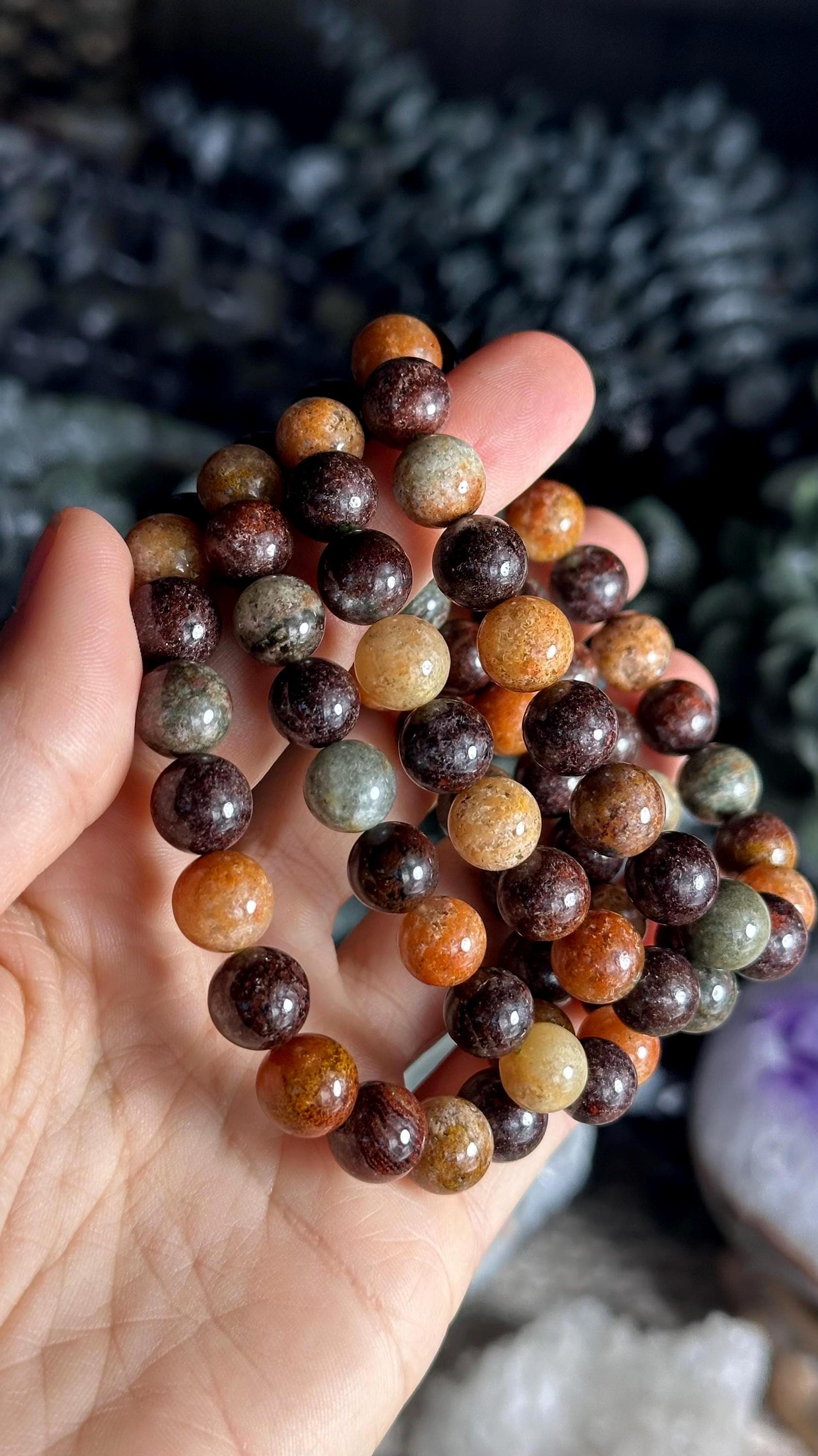 High Quality Garden Quartz Crystal Stretch Bracelet: Chlorite & Lodolite High Quality Garden Quartz Crystal Stretch Bracelet: Chlorite & Lodolite